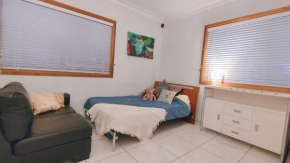 Luxury villa next to university parks shops, Sydney